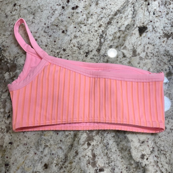 NWOT L*Space Two Tone Rib Axel One Shoulder Bikini Top (Size M) - Picture 4 of 5